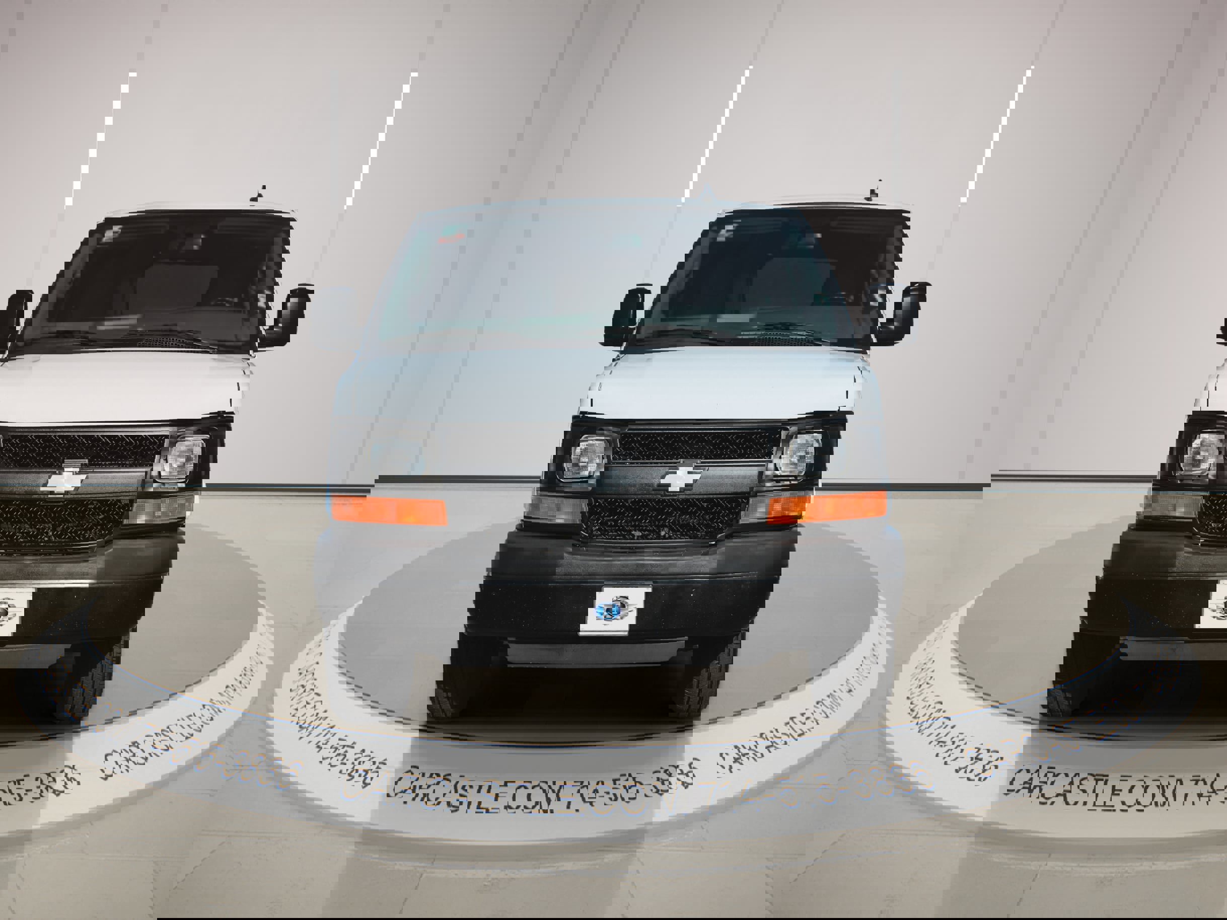 Used 2016 Chevrolet Express 3500 Extended RWD image 3