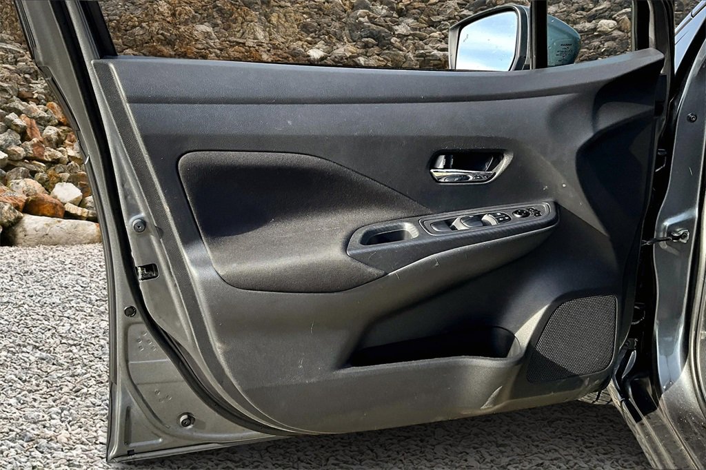 Used 2021 Nissan Versa SV image 21