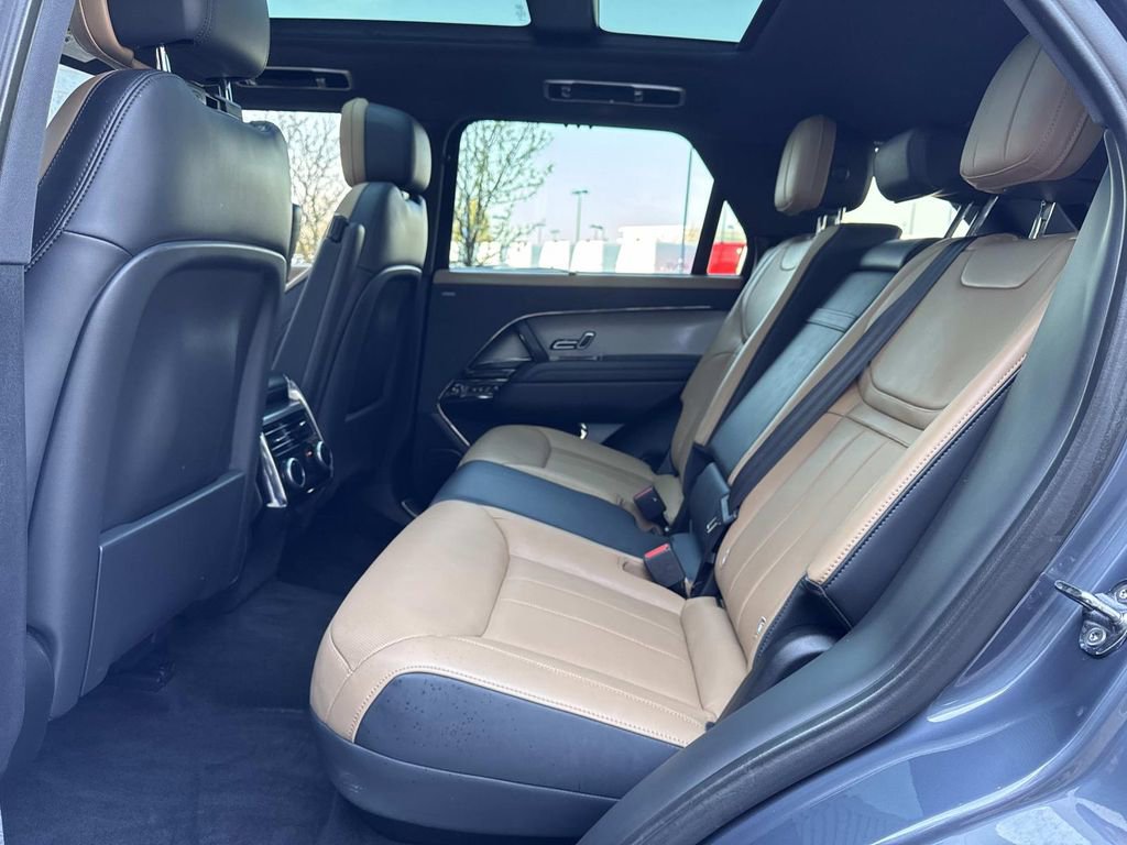 Certified 2025 Land Rover Range Rover Sport Dynamic SE image 14