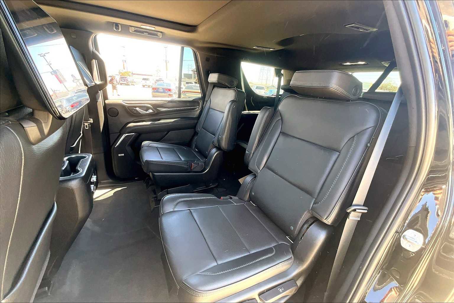 Used 2021 GMC Yukon Denali w/ Denali Premium Package image 21