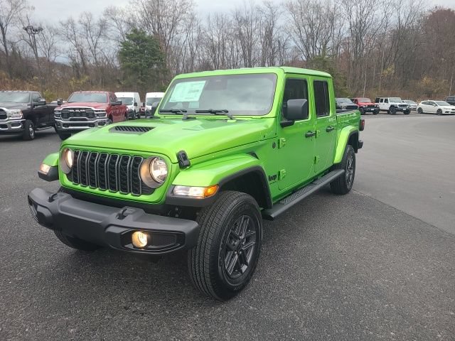New 2026 Jeep Gladiator Sport