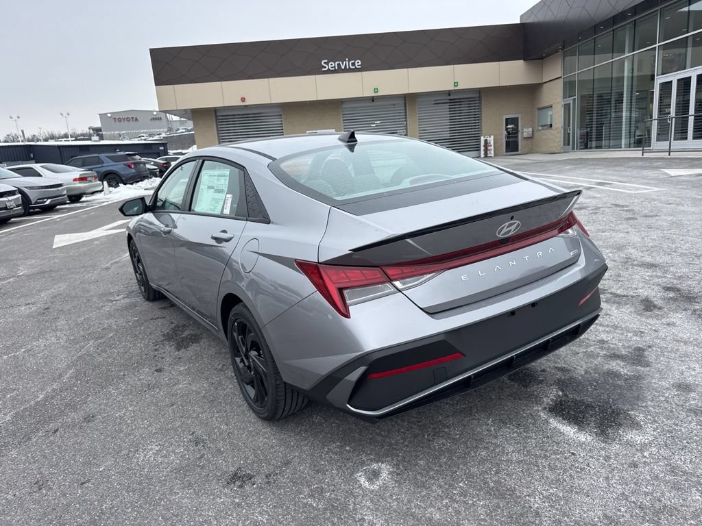 New 2026 Hyundai Elantra SEL FWD image 7