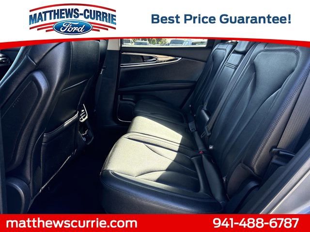 Used 2023 Lincoln Nautilus FWD w/ Premium Package image 12