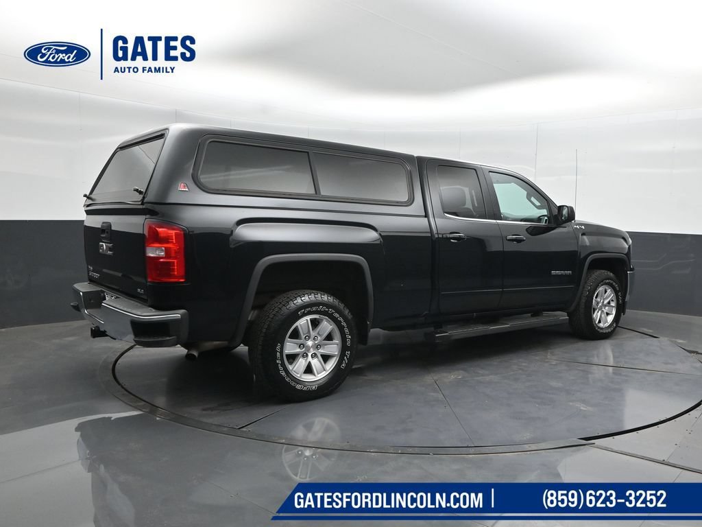 Used 2018 GMC Sierra 1500 SLE w/ SLE Value Package AWD/4WD image 2