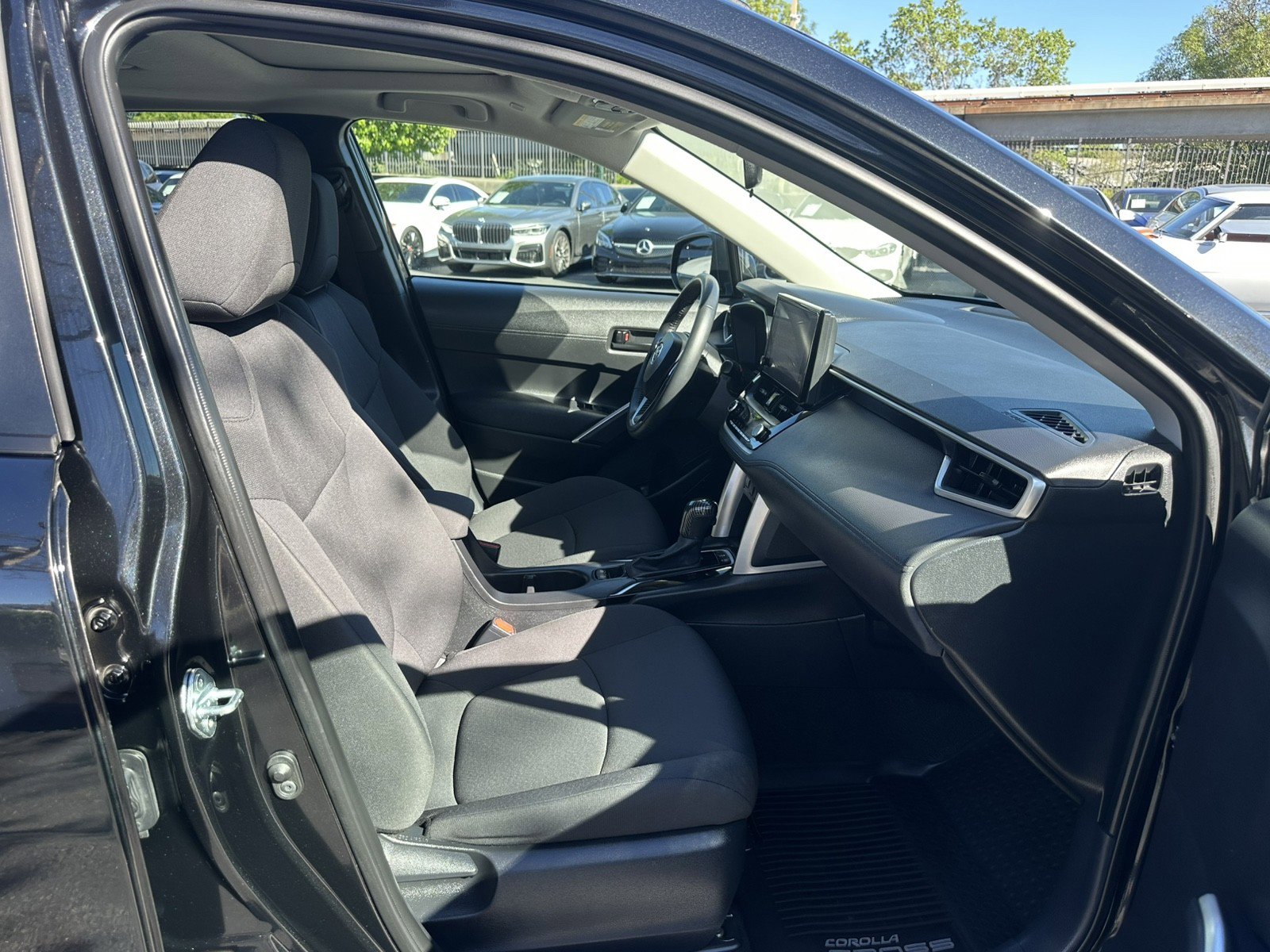 Used 2023 Toyota Corolla Cross LE w/ Moonroof Package AWD/4WD image 21
