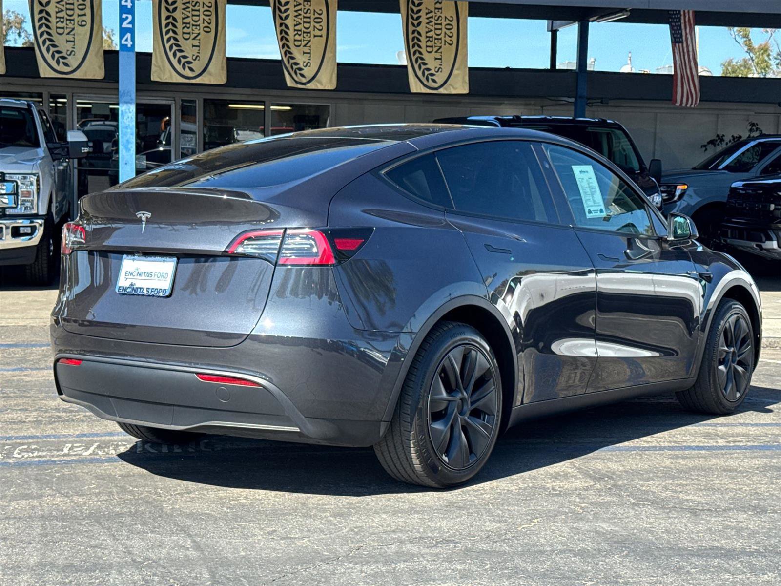 Used 2024 Tesla Model Y Long Range image 15