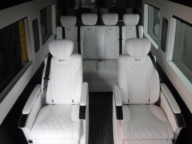 Used 2023 Mercedes-Benz Sprinter 3500 w/ Parking Package image 60