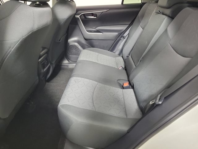 Used 2025 Toyota RAV4 XLE FWD image 12