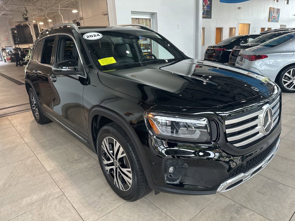 Certified 2024 Mercedes-Benz GLB 250 4MATIC image 1