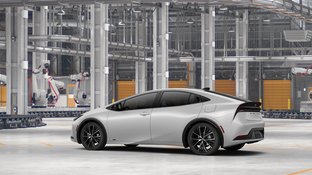 New 2027 Toyota Prius Limited AWD/4WD image 7