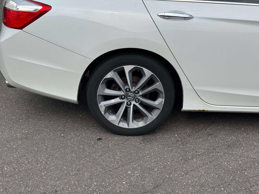 Used 2014 Honda Accord Sport image 10