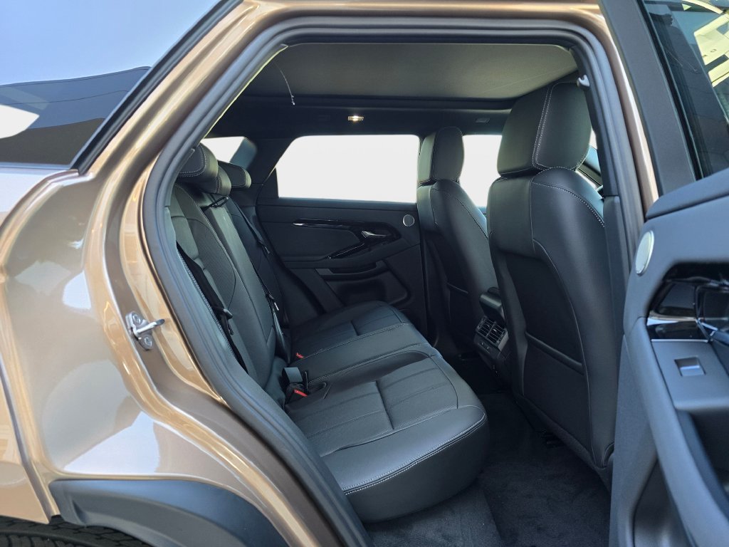 New 2026 Land Rover Range Rover Evoque Hoxton AWD/4WD image 11