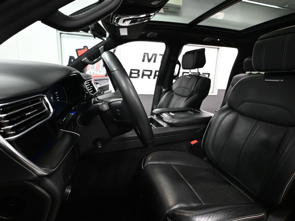 Used 2024 Jeep Grand Wagoneer L Series II w/ Quick Order Packagew 28T image 26