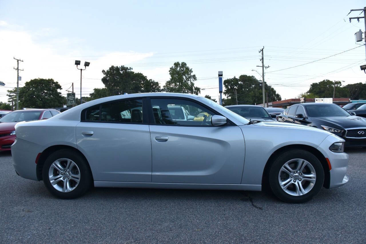 Used 2021 Dodge Charger SXT w/ Leather Interior Group RWD image 2
