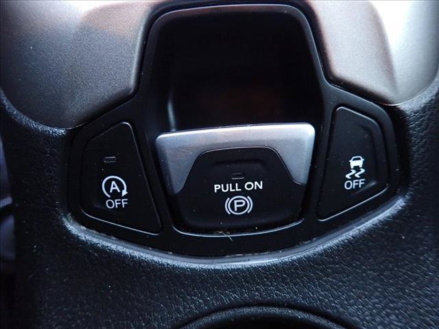 Used 2018 Jeep Compass Latitude w/ Popular Equipment Group AWD/4WD image 17