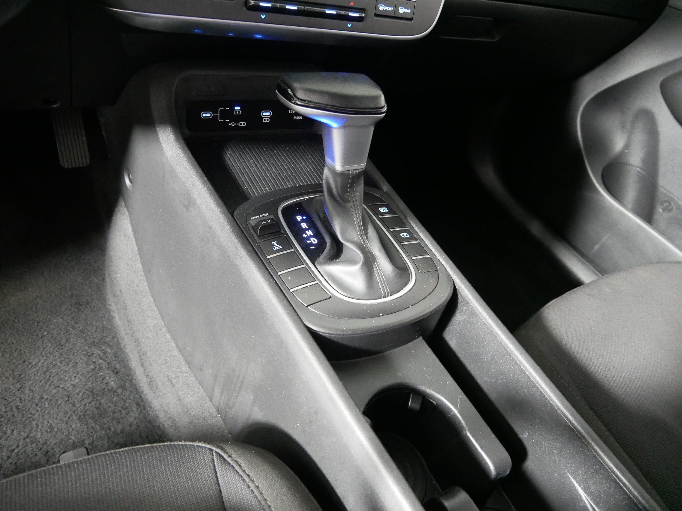 Used 2025 Hyundai Kona SEL AWD/4WD image 24