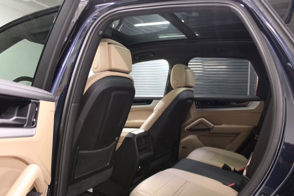 Certified 2024 Porsche Cayenne image 29