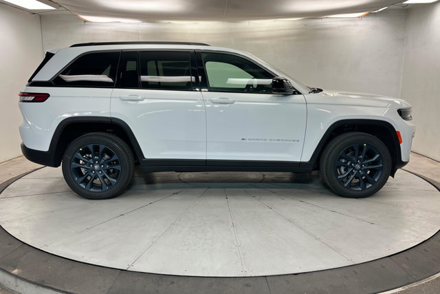 New 2026 Jeep Grand Cherokee Limited AWD/4WD image 6