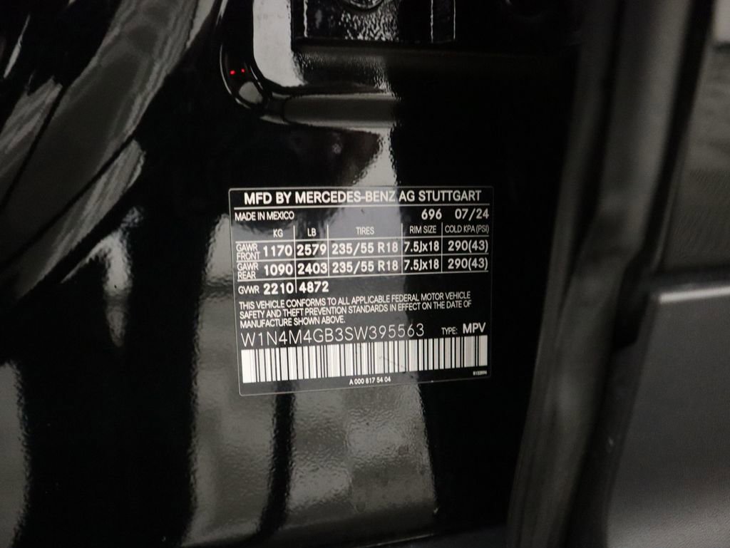 Certified 2025 Mercedes-Benz GLB 250 image 35