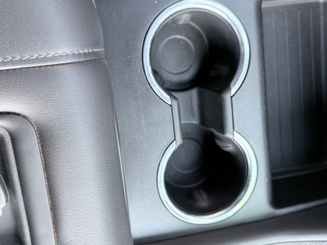 Certified 2022 GMC Yukon SLE RWD image 34