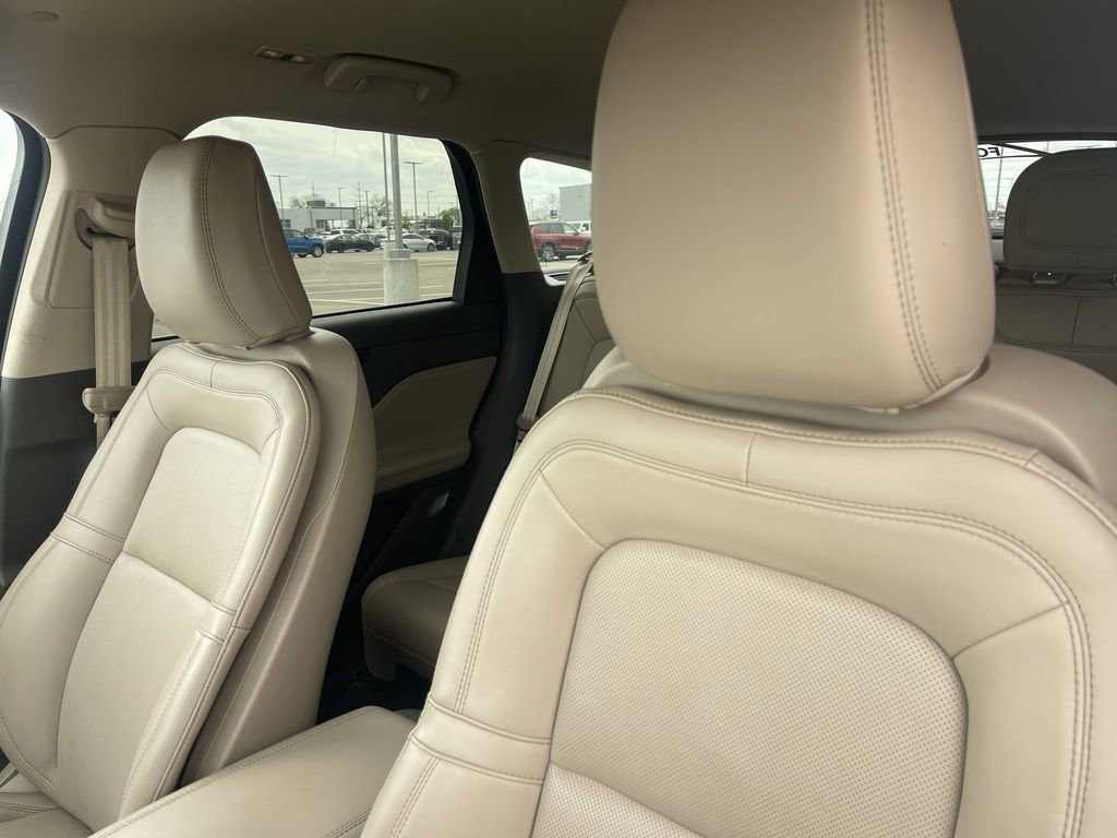 Used 2024 Lincoln Corsair AWD w/ Equipment Group 101A image 15