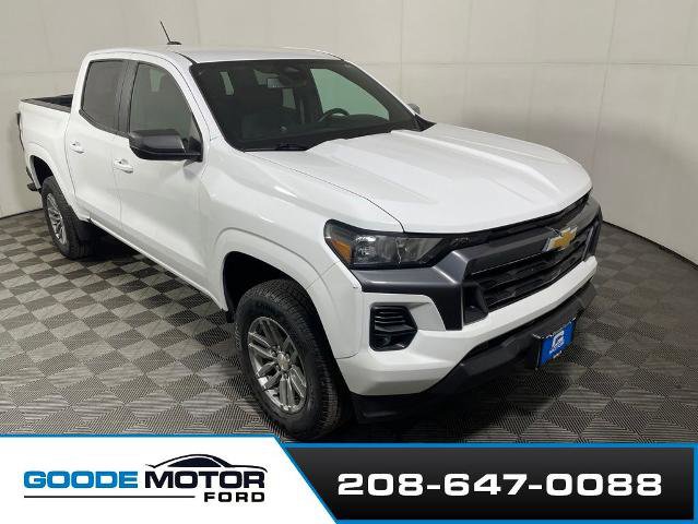 Used 2024 Chevrolet Colorado LT w/ LT Convenience Package II AWD/4WD image 1