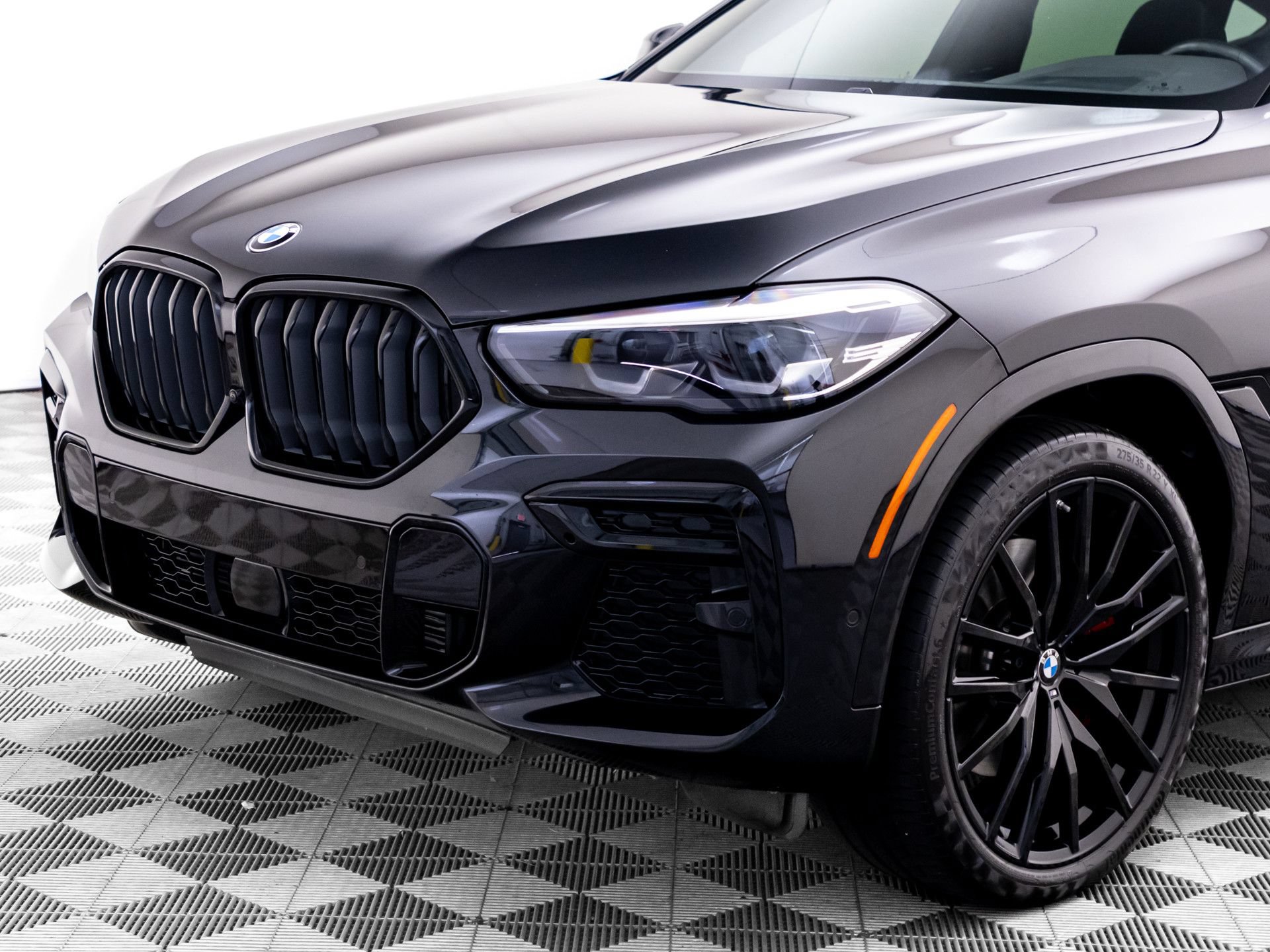 Certified 2023 BMW X6 xDrive40i w/ M Sport Package AWD/4WD image 38