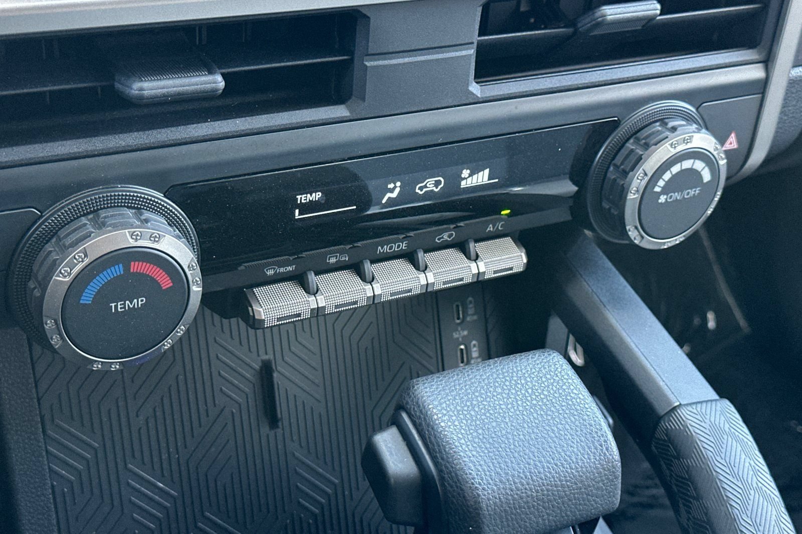 Certified 2025 Toyota 4Runner SR5 AWD/4WD image 21
