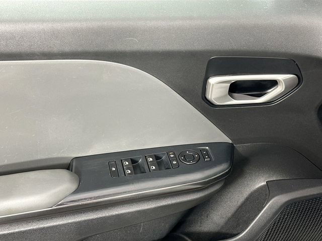 Used 2025 Kia K4 LXS FWD image 23