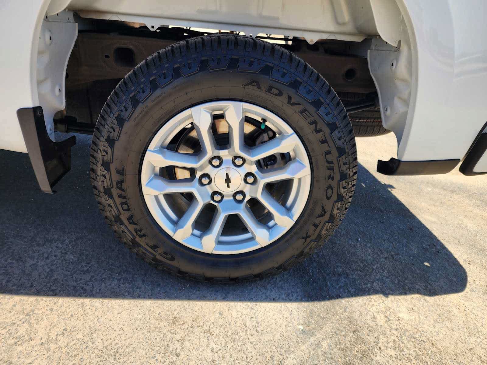 Used 2023 Chevrolet Silverado 1500 RST AWD/4WD image 10