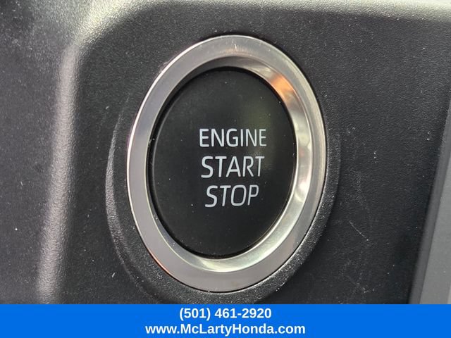 Used 2025 Toyota 4Runner SR5 AWD/4WD image 29