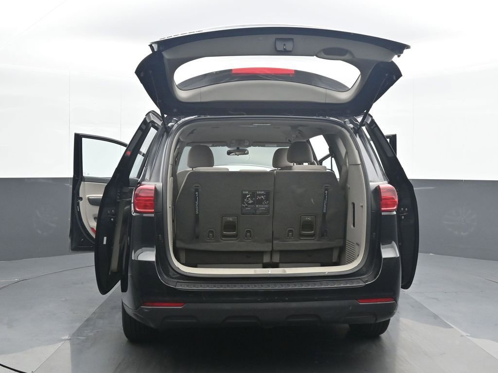 Used 2020 Kia Sedona L FWD image 36