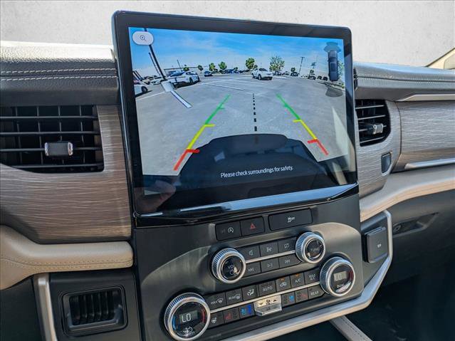 Used 2024 Ford Expedition Limited AWD/4WD image 7