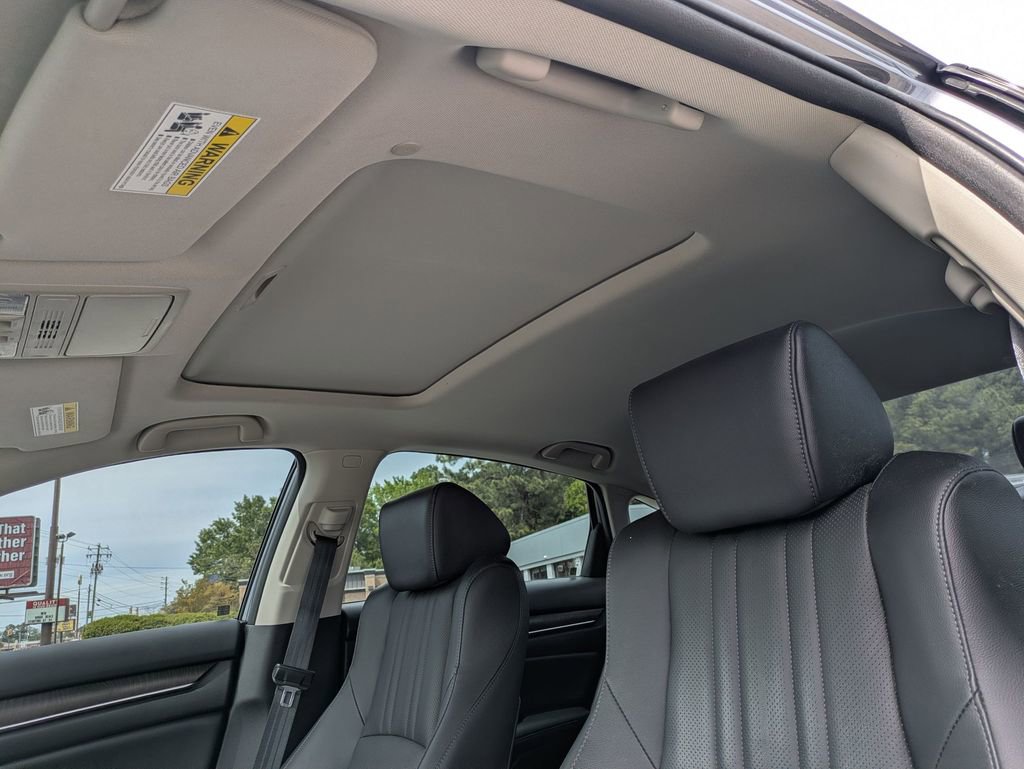 Used 2022 Honda Accord EX-L image 16