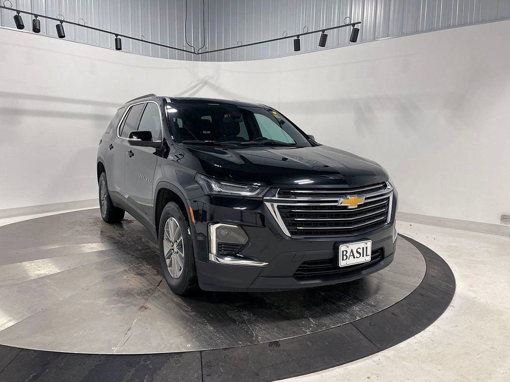 Used 2023 Chevrolet Traverse LT image 10