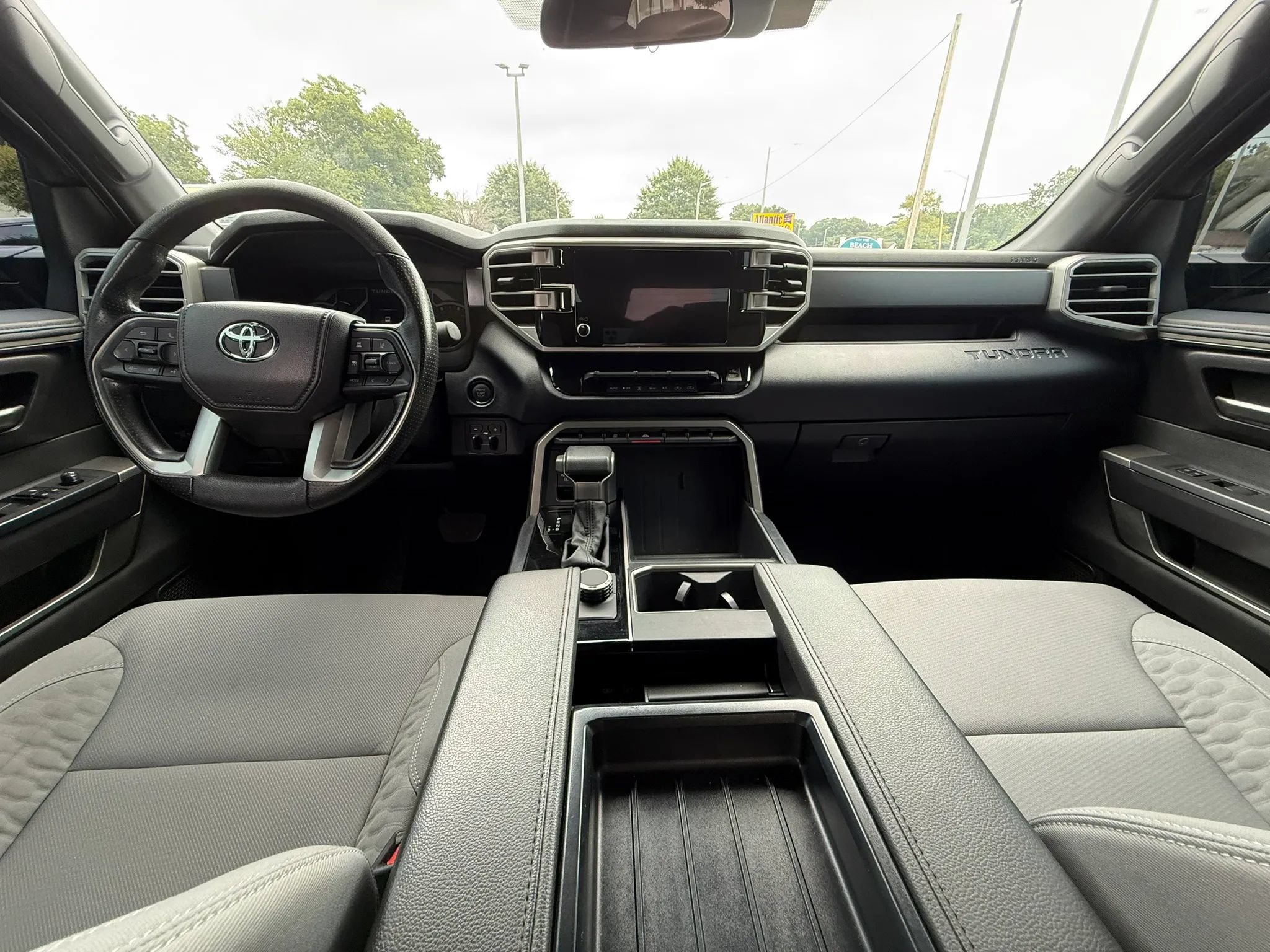 Used 2025 Toyota Tundra SR5 w/ SR5 Convenience Package AWD/4WD image 11