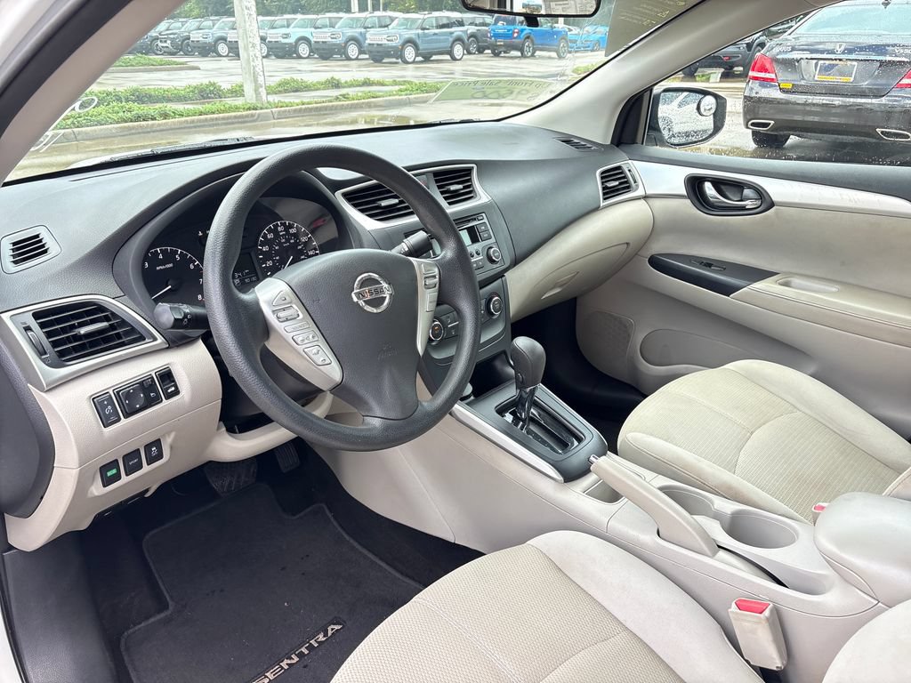 Used 2016 Nissan Sentra S FWD image 5