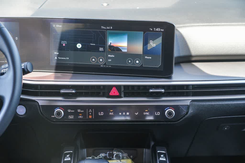 Used 2025 Kia Sorento EX w/ Panoramic Sunroof Package FWD image 13