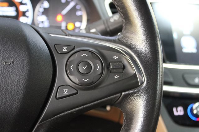 Used 2017 Buick LaCrosse Essence FWD image 17
