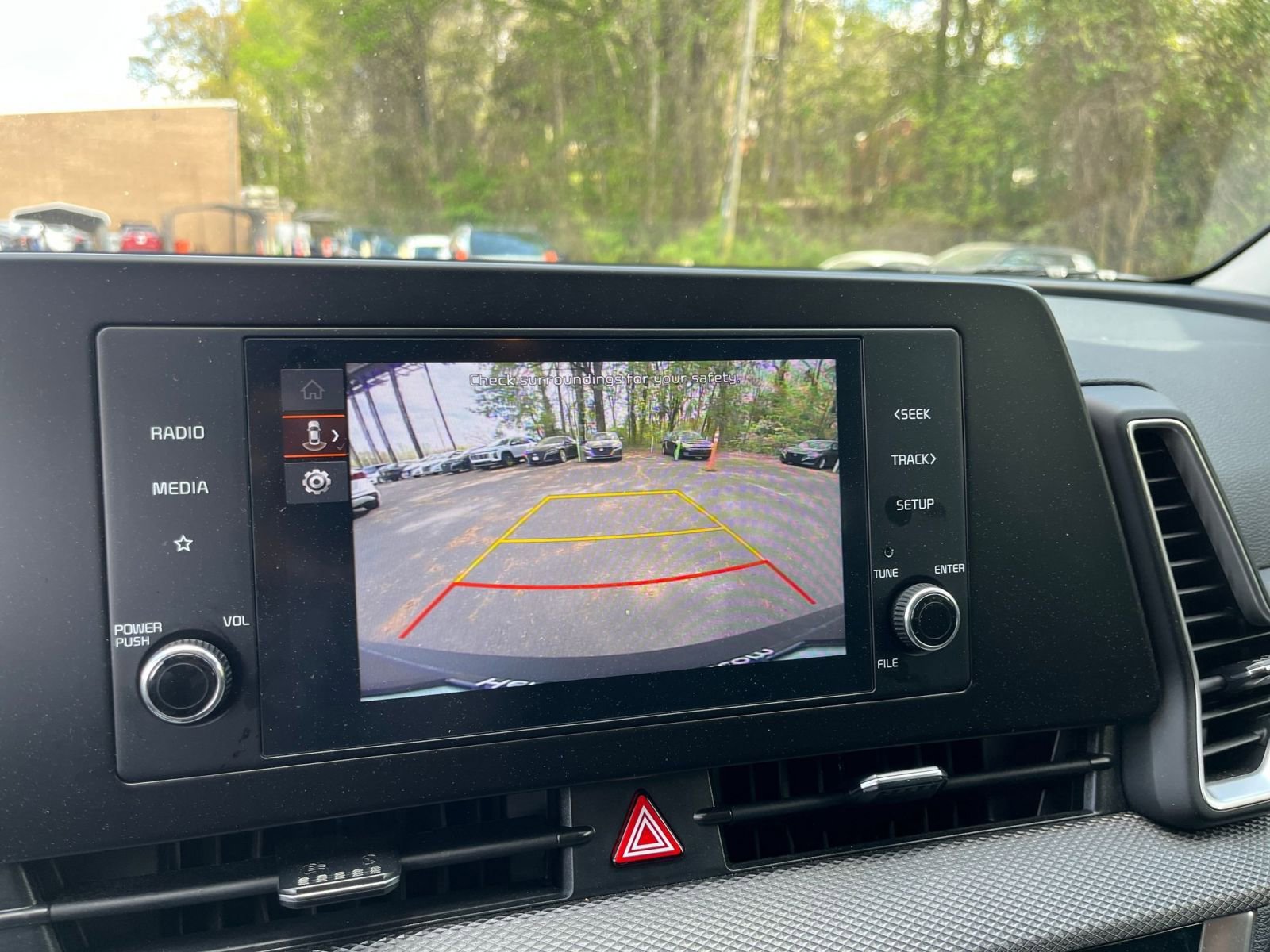 Used 2025 Kia Sportage LX image 23