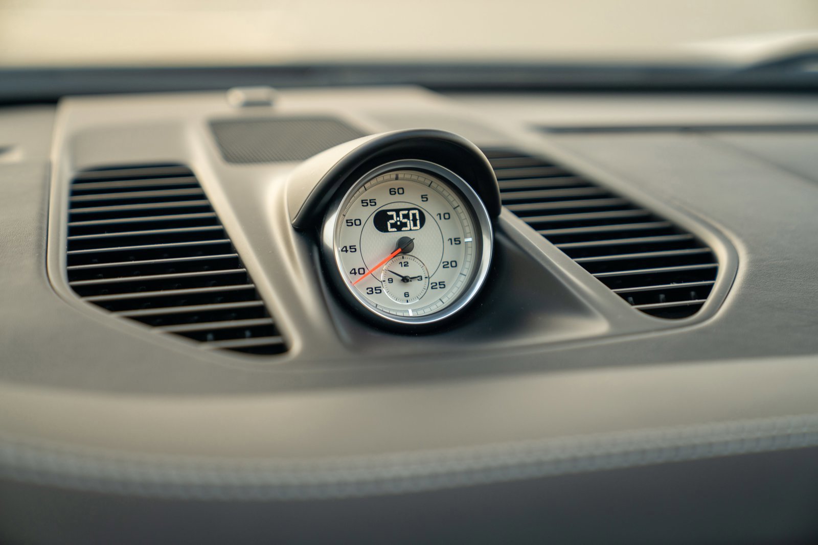 Certified 2019 Porsche 911 Turbo image 18