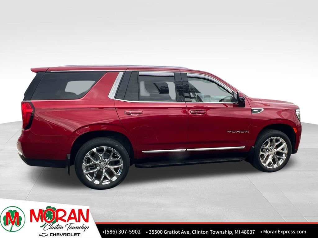 Certified 2022 GMC Yukon SLT w/ SLT Premium Package AWD/4WD image 7