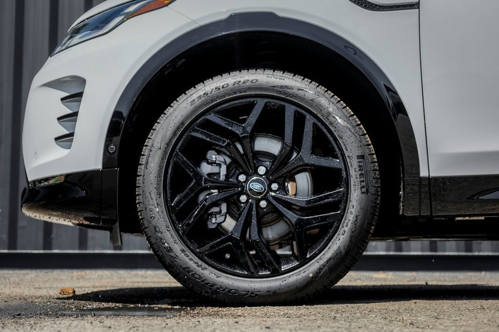 New 2026 Land Rover Discovery Sport Landmark AWD/4WD image 4