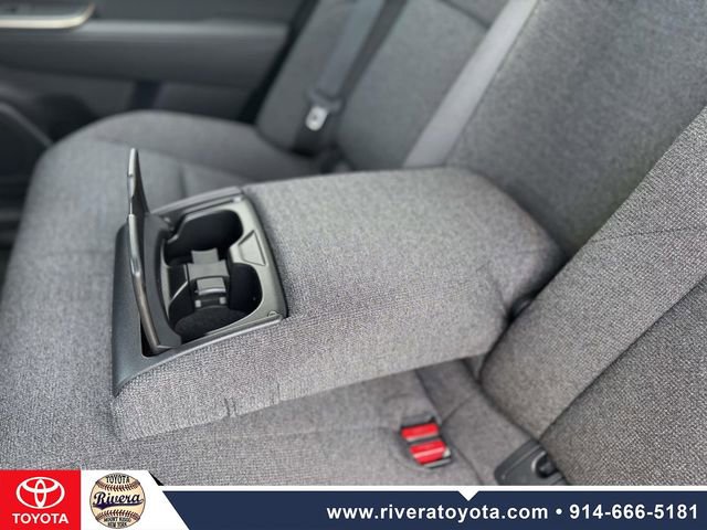 Used 2023 Toyota Crown XLE image 18