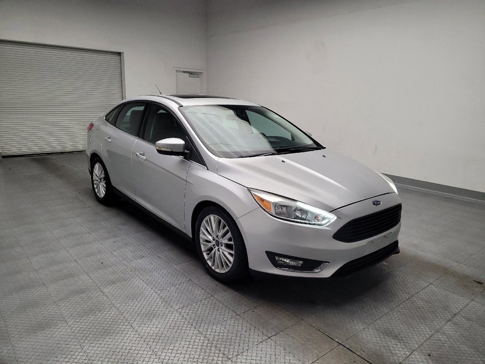 Used 2017 Ford Focus Titanium FWD image 13