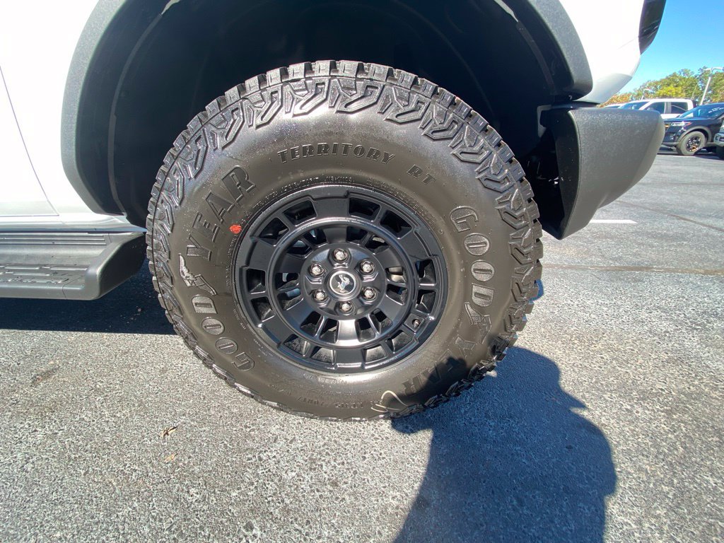 New 2026 Ford Bronco Outer Banks w/ Sasquatch Package AWD/4WD image 32