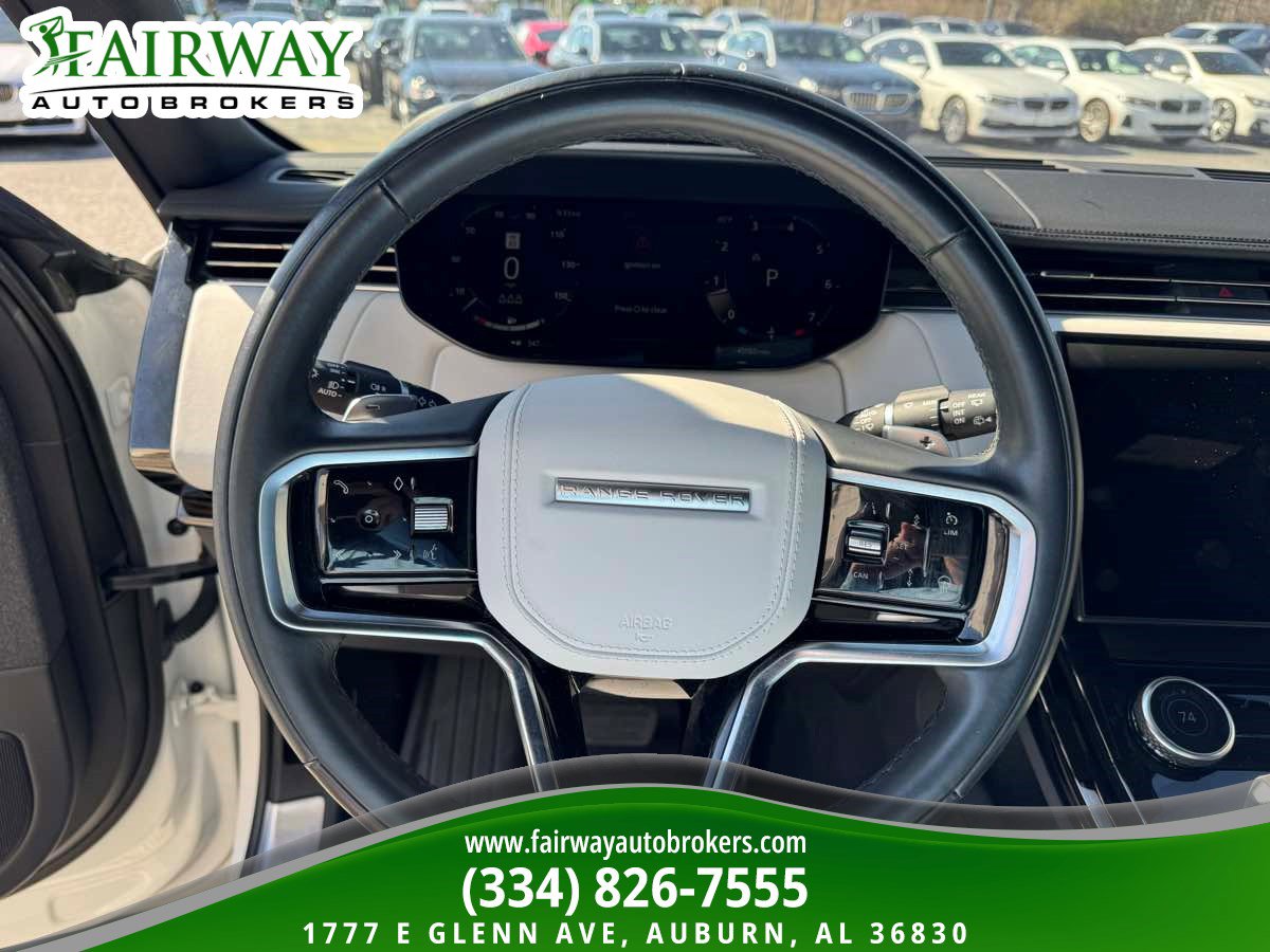 Used 2023 Land Rover Range Rover Sport SE image 16