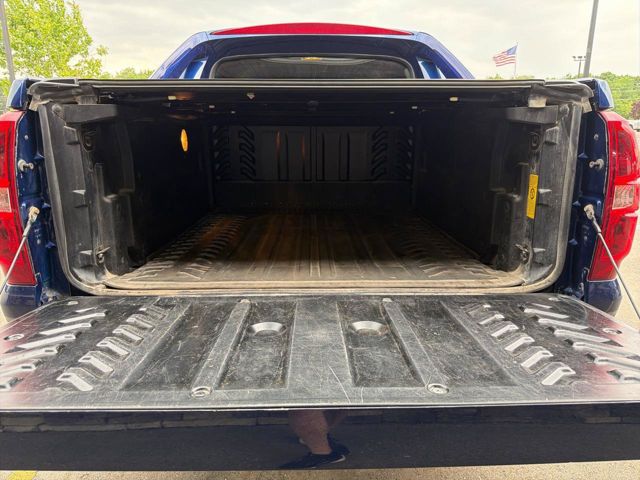 Used 2013 Chevrolet Avalanche LS w/ All-Star Edition AWD/4WD image 21