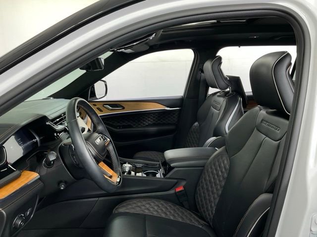 Used 2024 Jeep Grand Cherokee L Summit image 29