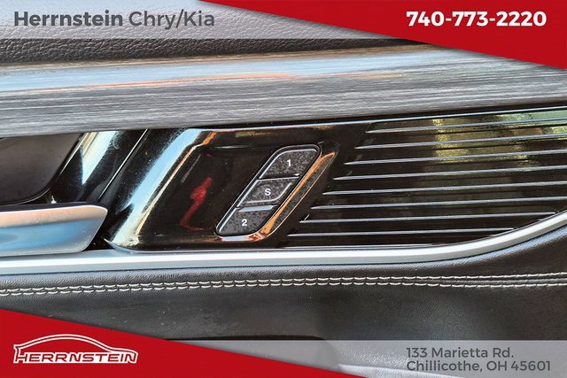 Used 2024 Jeep Wagoneer L Series II w/ Flexible Seating Group image 18